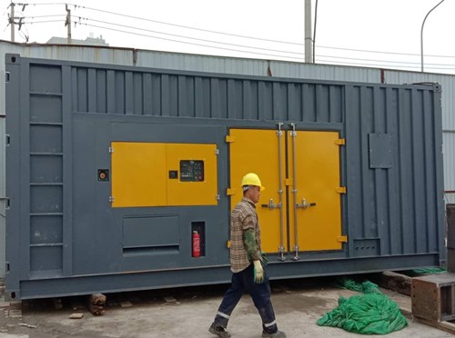 滨海低温环境下，柴油发电机组电池的充电电压应如何调整？